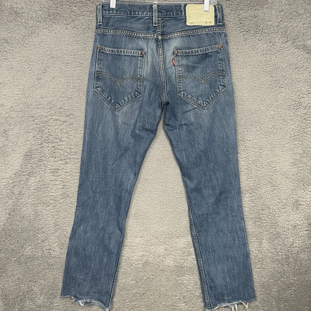 VTG Levi's 511 Jeans Men's Size 32 x 34 (32 x 30) Blue Denim Medium Wash Cut Hem